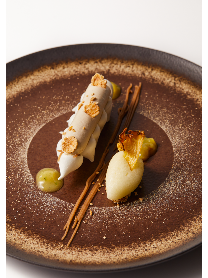 image-WEISS - moodshot - Aneo 34%_0