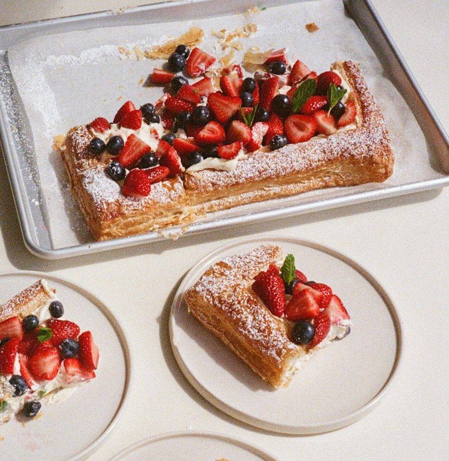 image-CAREME - BPSS - All Butter Puff Pastry Sheets 43x28cm - 10x500g - moodshot (2)